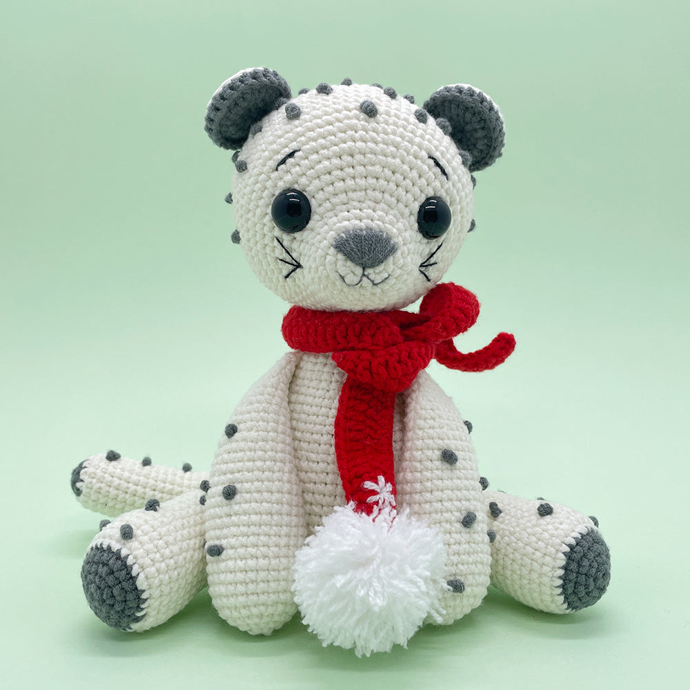 Snow Leopard Sisters - Crochet Kit
