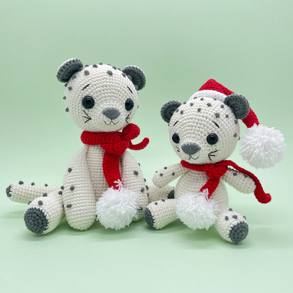 Snow Leopard Sisters - Crochet Kit