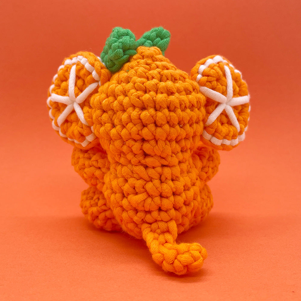 Elephant Couple- Crochet Kit